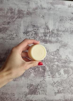 Твердий бальзам для волосся для всіх типів волосся