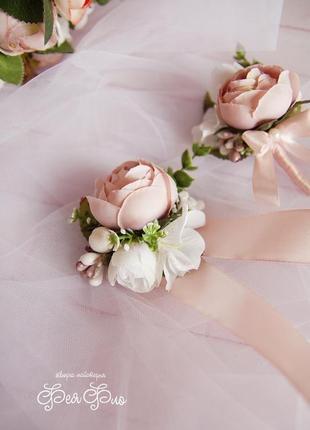 Бутоньєрки для свідків / пудрові бутоньєрки / квіти для весілля