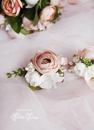 Бутоньєрки для свідків / пудрові бутоньєрки / квіти для весілля