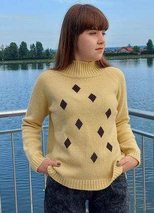 Женский вязанный свитер2 фото