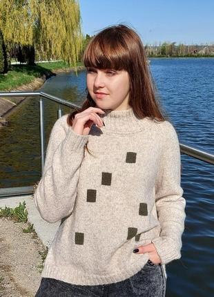 Женский вязаный свитер1 фото