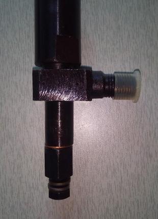 Форсунка в зборі r180 (8 к. с.)