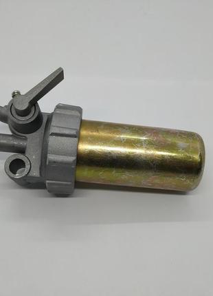 Кран паливний залізний стакан — 195n (12 л.с.)