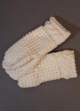 Варежки рукавицы вязаные белые варежки женские с косой2 фото