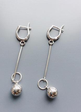 Серьги с удлиненной подвеской серебряный шарик3 фото