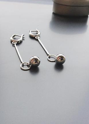 Серьги с удлиненной подвеской серебряный шарик2 фото