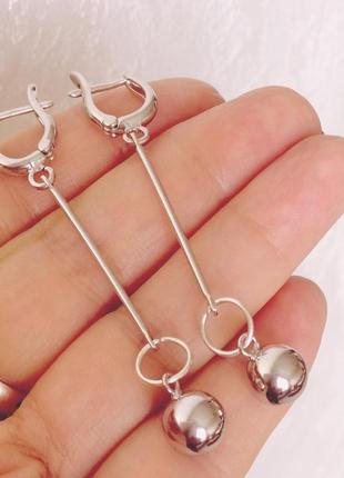 Серьги с удлиненной подвеской серебряный шарик4 фото