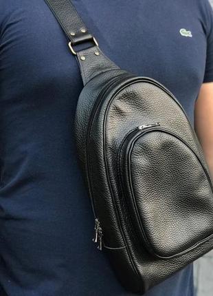 Кожаный мужской рюкзак на одно плечо