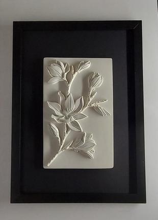 Картина с гипсовым панно "цветы"1 фото