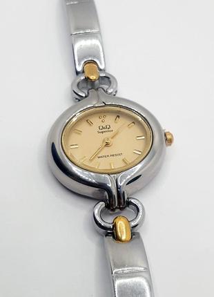 Наручные часы 'q&q' superior series женские кварцевые металлический ремешок (к211-400)3 фото