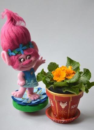 Принцеса трояндочка. персонаж мультфільму "тролі"4 фото