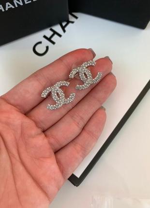 Серьги в цирконах