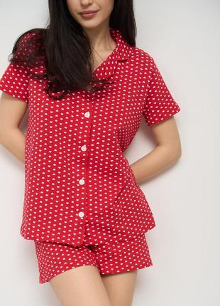 Женский красный комплект с шортиками - мелкие сердечки (пижама)