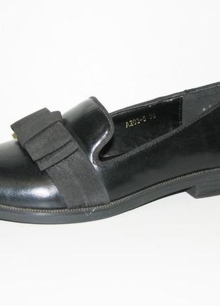Туфлі жіночі чорні на низькому ходу розмір 364 фото