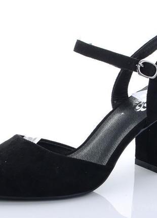 Жіночі літні чорні замшеві туфлі човника