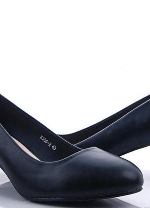 Жіночі туфлі чорні матові на стійкому підборі розмір 434 фото