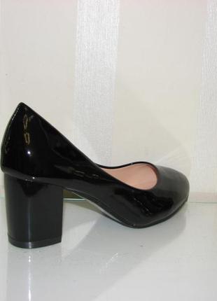 Жіночі чорні туфлі маленький каблук 33 34 35 36 розмір4 фото