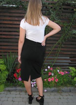 Чорна спідниця-олівець накладні кишені 42 44