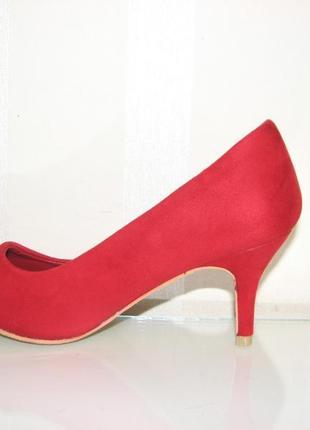 Жіночі червоні замшеві туфлі човники на шпильці розмір 363 фото