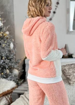Тепла жіноча піжама флісова з малюнками махрова персикова, кос...5 фото