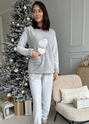 Жіноча тепла піжама флісова махрова сіра сердечка, костюм для ...