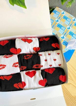 Набір чоловічих шкарпеток у подарунковій коробці для чоловіків...4 фото