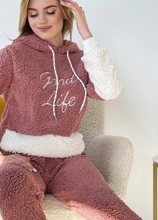 Жіноча тепла піжама флісова з малюнками махрова, костюм для до...