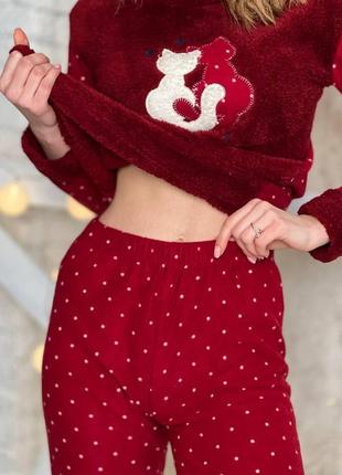 Жіноча тепла піжама флісова з малюнками махрова червона9 фото