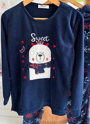 Жіноча тепла піжама флісова з малюнками махрова синя