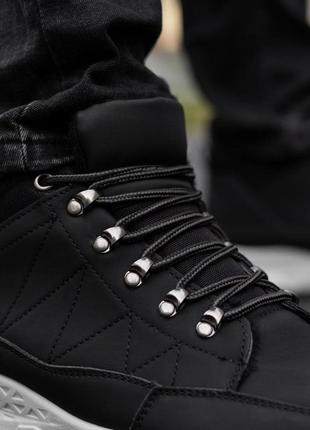 Зимові теплі черевики еко-шкіра чорні спортивні хонг - ранн бі...4 фото