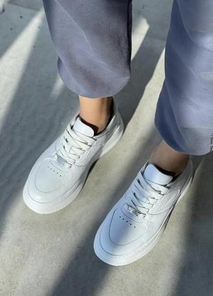 Жіночі літні кросівки з натуральної шкіри білі на платформі на...2 фото