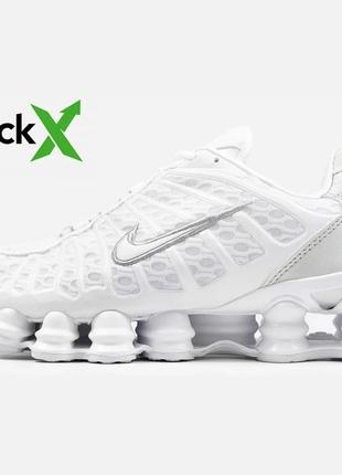 Оберіть стильні кросівки nike shox tl white 41