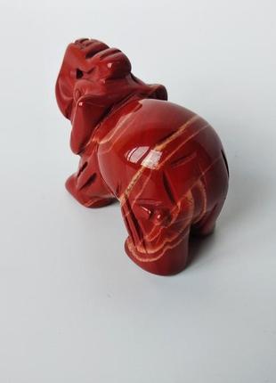 Фигурка " слон " из натурального камня яшма