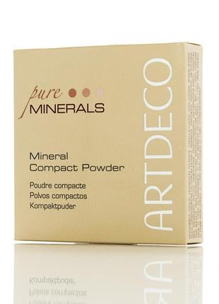 Artdeco pure minerals compact powder мінеральна компактна пудра 10 basic beige3 фото