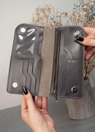 Кошелек на магнитах женский кожаный длинный с тиснением с прозрачным отделом серый3 фото