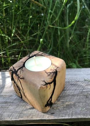 Свічник дерев'яний для чайної свічки з блискавками ліхтенбергу3 фото