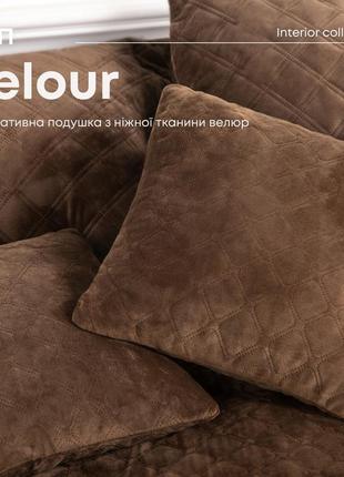 Подушка декоративна "velour" 40*40 см коричневий1 фото