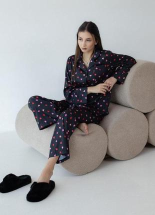 Домашний комплект пижама сатин рубашка и штаны brand чёрный в сердца