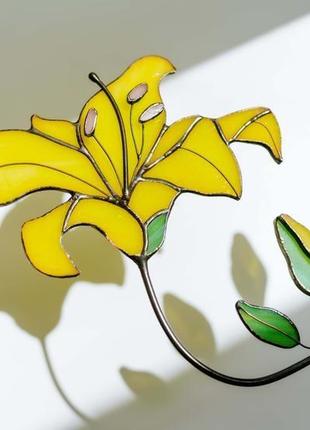 Витражный цветок, желтая лилия, сувенир из стекла, подарок3 фото