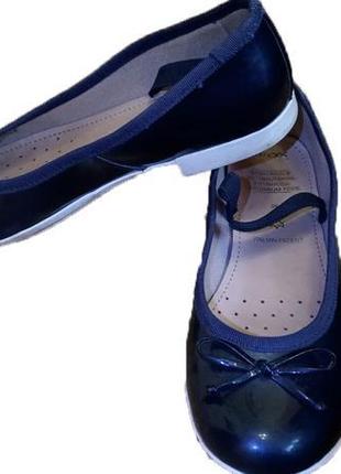 Шкіряні туфлі geox для дівчинки1 фото