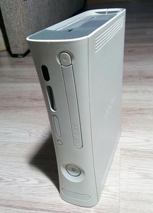 X-box 360. xbox 360. x box. консоль x-box 360.