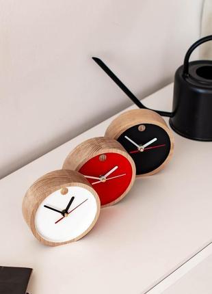 Настольные деревянные часы "mini red"2 фото