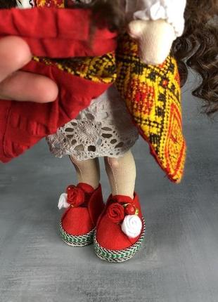 Текстильная кукла ручной работы в украинском народном наряде6 фото