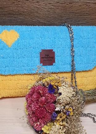 Той самий неймовірно патріотичний клатч💙💛