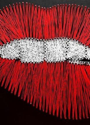 Картина з ниток, string art kiss (стринг арт), романтичний подарунок, декор в клуб, картина поцілунок8 фото