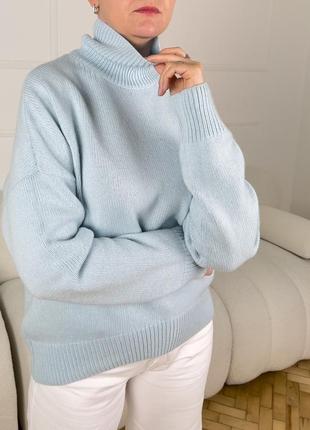 Теплый нежный женский свитер4 фото
