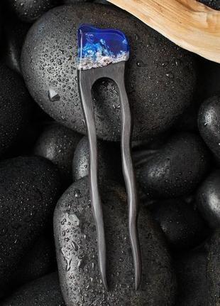 Заколка для волос "жадана" из черного дерева и ювелирной смолы, синяя заколка, украшение для волос4 фото