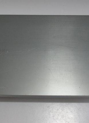 Частина корпусу (кришка матриці) samsung np305v5a (nz-6695)