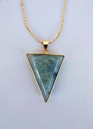 Подвеска из натурального камня лабрадор на цепочке