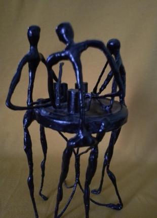 Авторськи інтер'єрні скульптури иn. серія "3-d тіні", робота "колян, льоха та вітьок. ранок суботи".2 фото